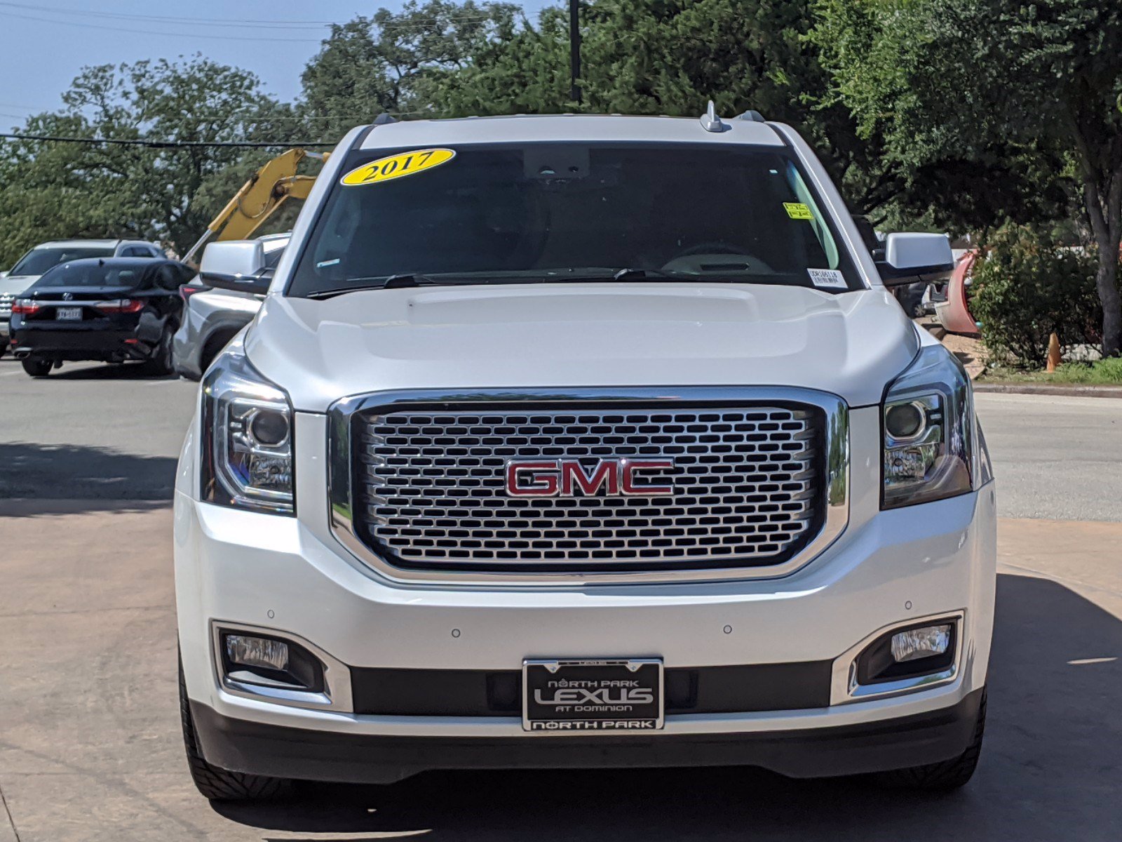 Pre-Owned 2017 GMC Yukon Denali