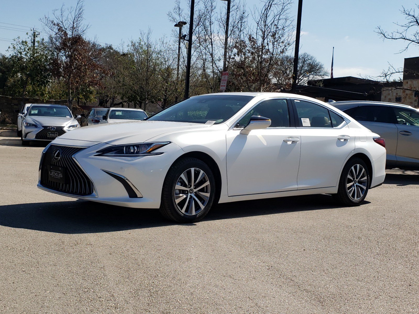 Lexus es350 2020