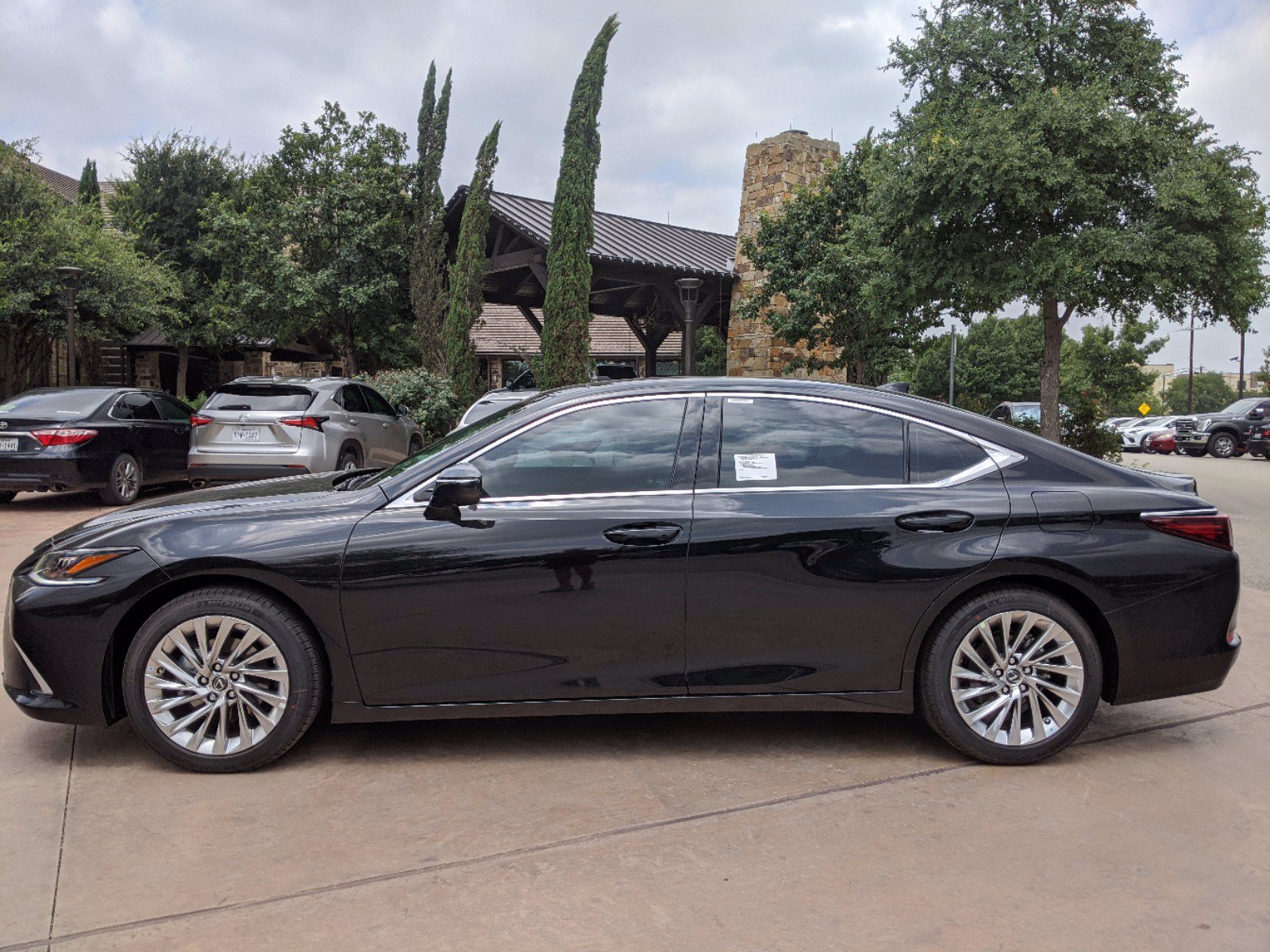 New 2020 Lexus ES 350