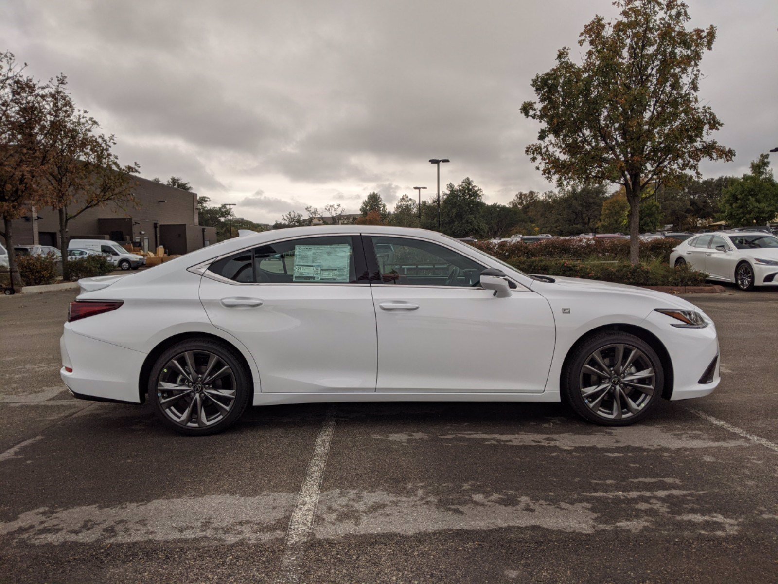 Lexus es350 2021