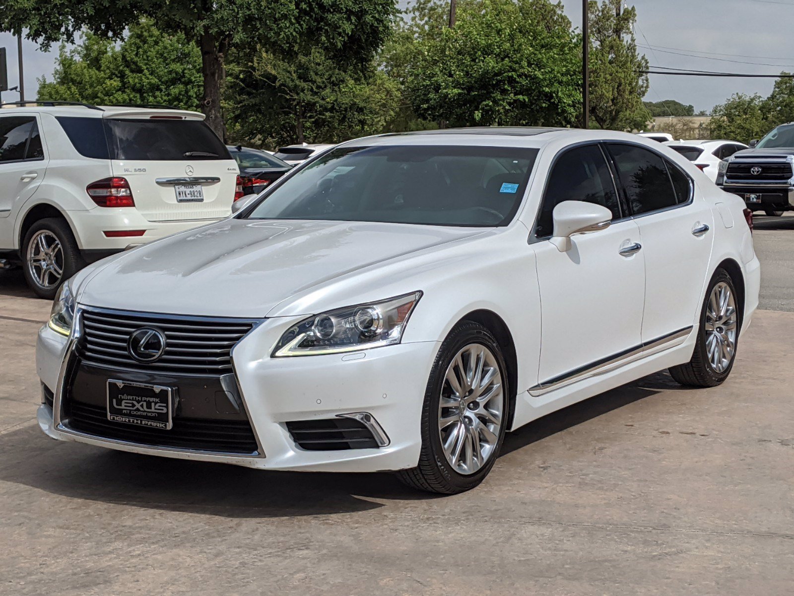 Lexus ls460 2017