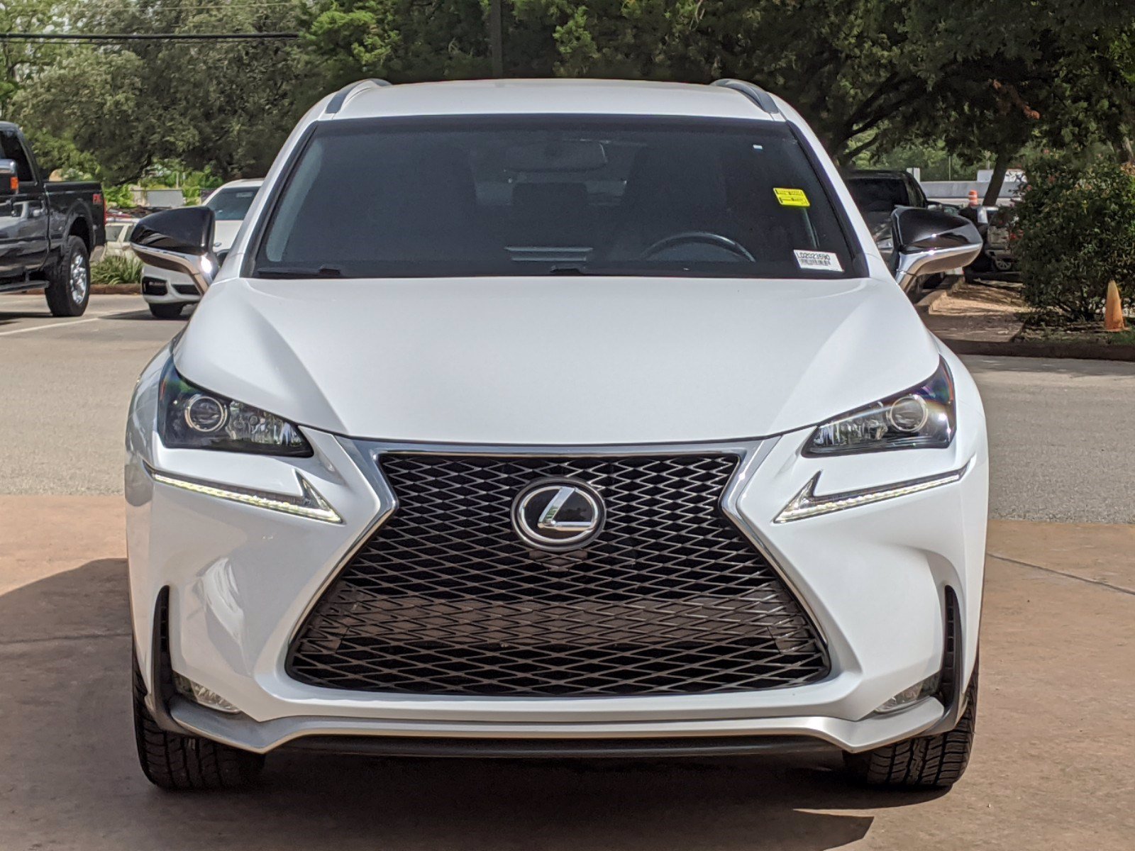 Lexus nx 200t 2016