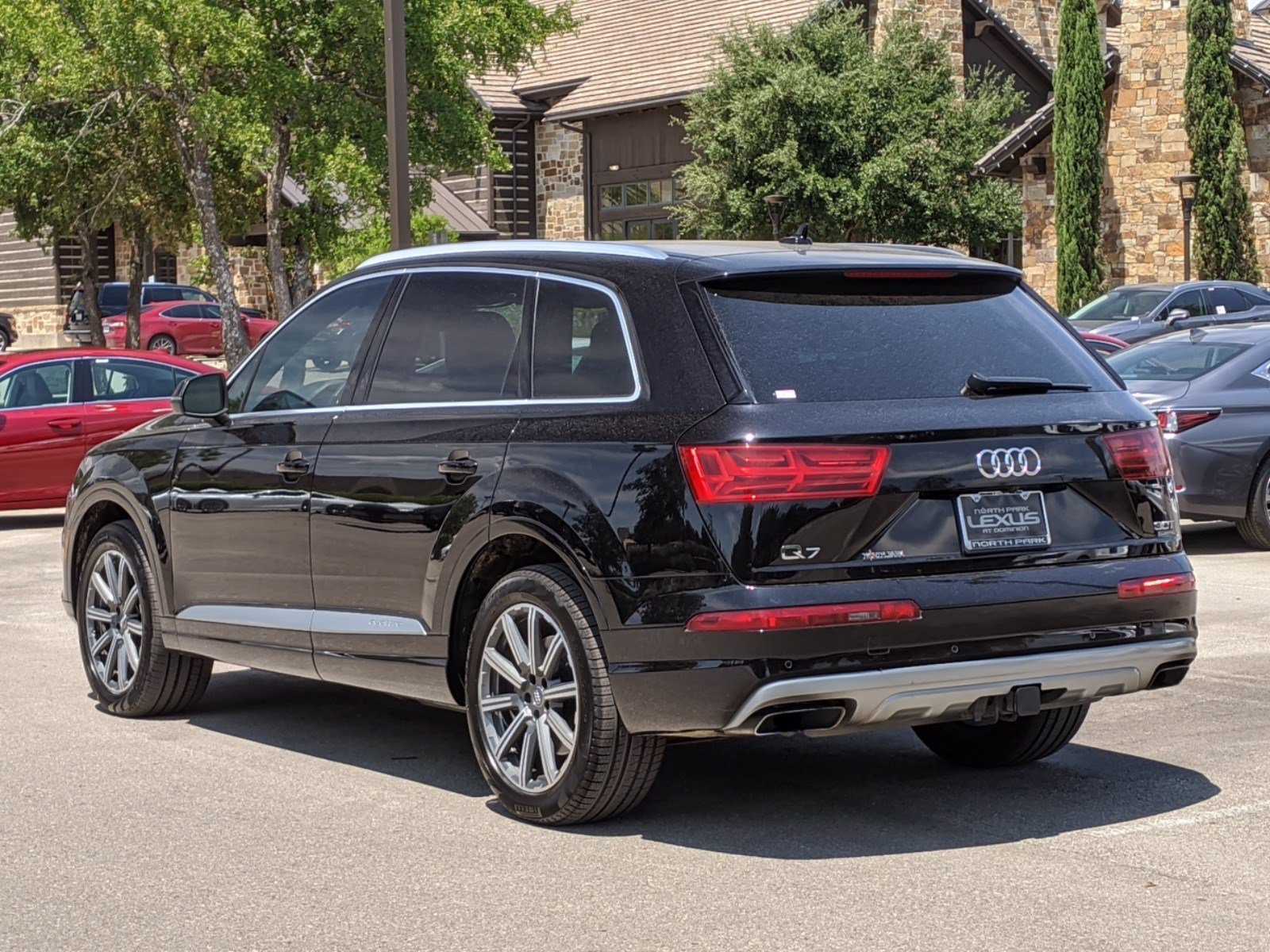 Pre-Owned 2017 Audi Q7 Premium Plus